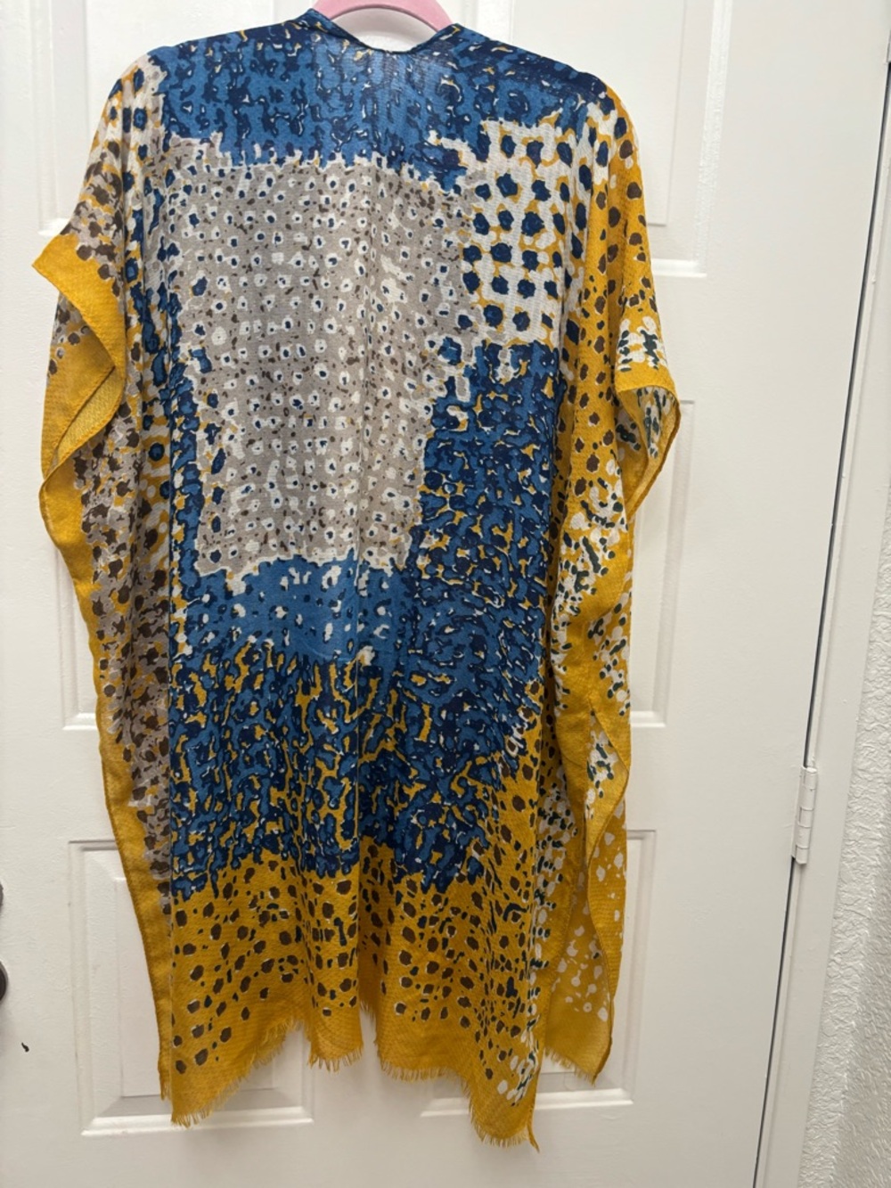 Light Blue & Yellow Leopard Open-Front Women’s Sweater Kimono - Picture 3 of 6